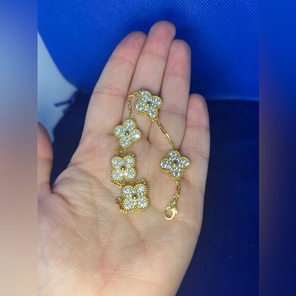 18k Gold Plated Alhambra Crystal Clover Motif Bracelet - Picture 4 of 14